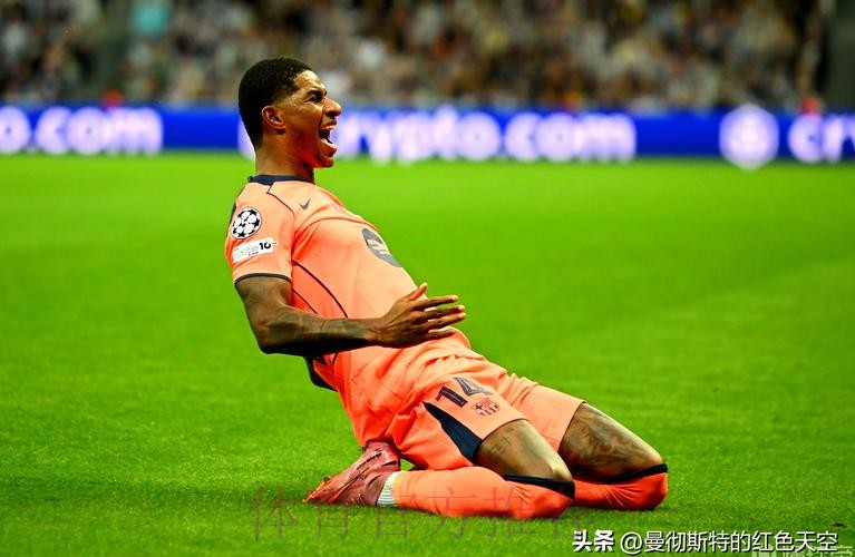 阿斯报:阿拉巴预计伤缺6到8周 门迪缺席10到12周 阿斯报:阿拉巴预计伤缺6到8周 门迪缺席10到12周
